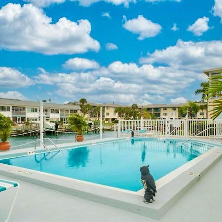 Where The Sun Meets The Water St. Pete Beach Bagian luar foto