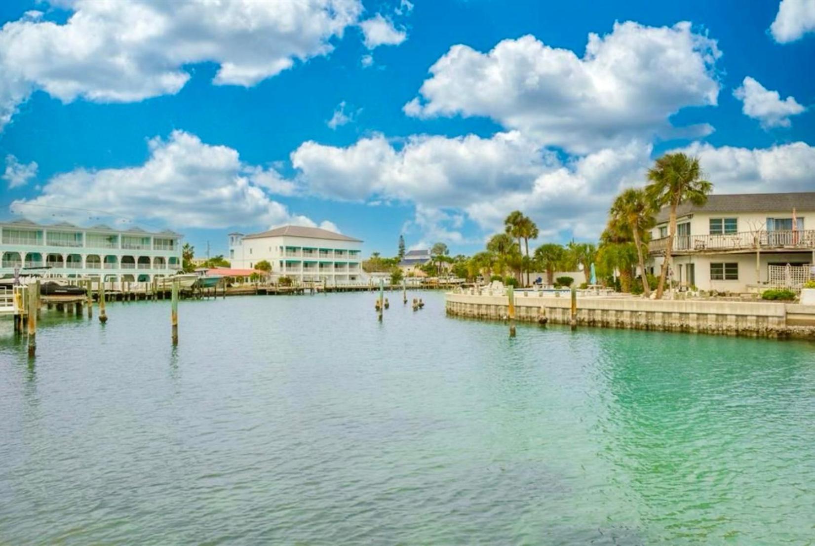 Where The Sun Meets The Water St. Pete Beach Bagian luar foto